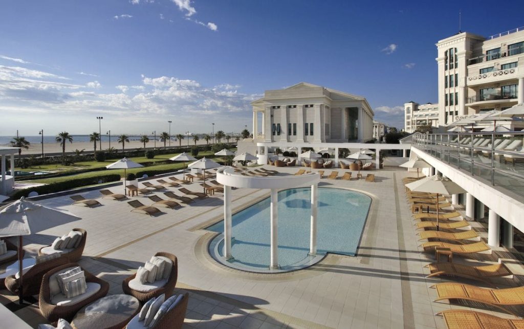 Las Arenas Balneario Resort
