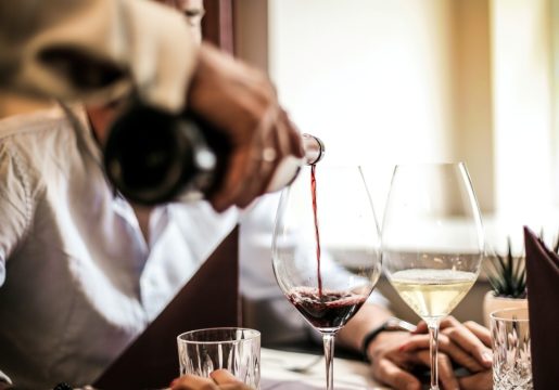 Las bodegas valencianas tendrán un escaparate con 200.000 visitas anuales para difusión y venta directa de sus vinos en el Casino Cirsa Valencia.