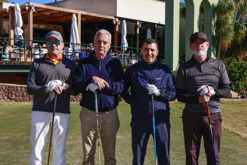 Equipo en la casa club